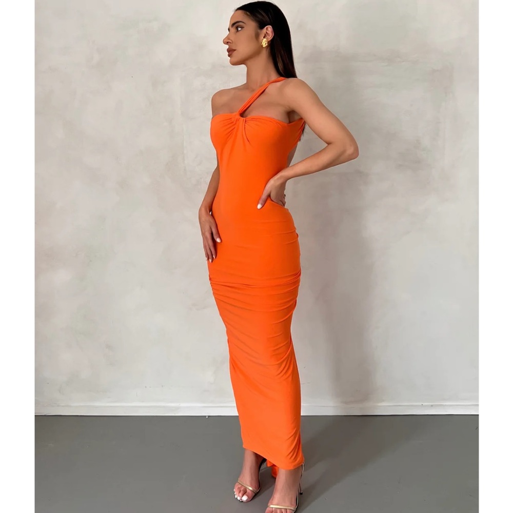 MELANI THE LABEL